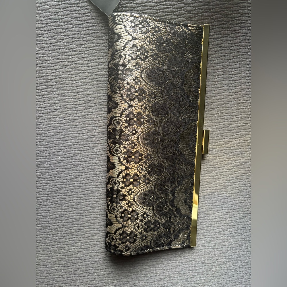 Handbag - Picture 2 of 3